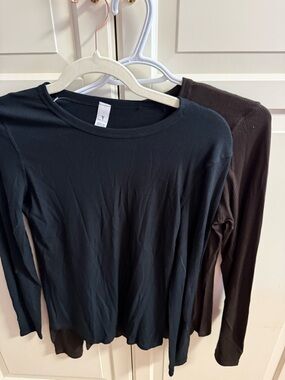 Yogalicious Black Ribbed Crewneck Top